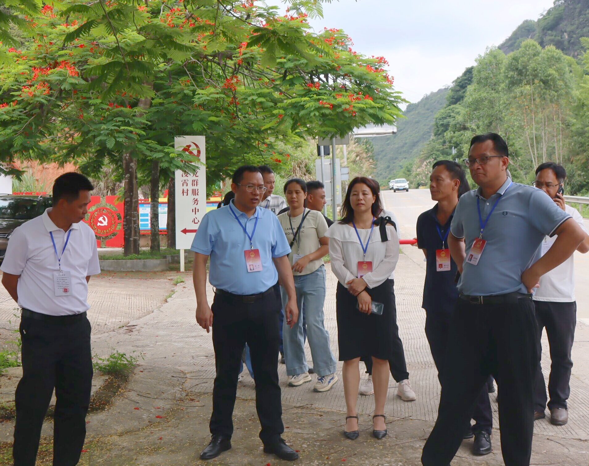 河㙟镇开展“察民情惠民生助力百千万&middot;人大代表在行动”调研视察活动 (5).jpg