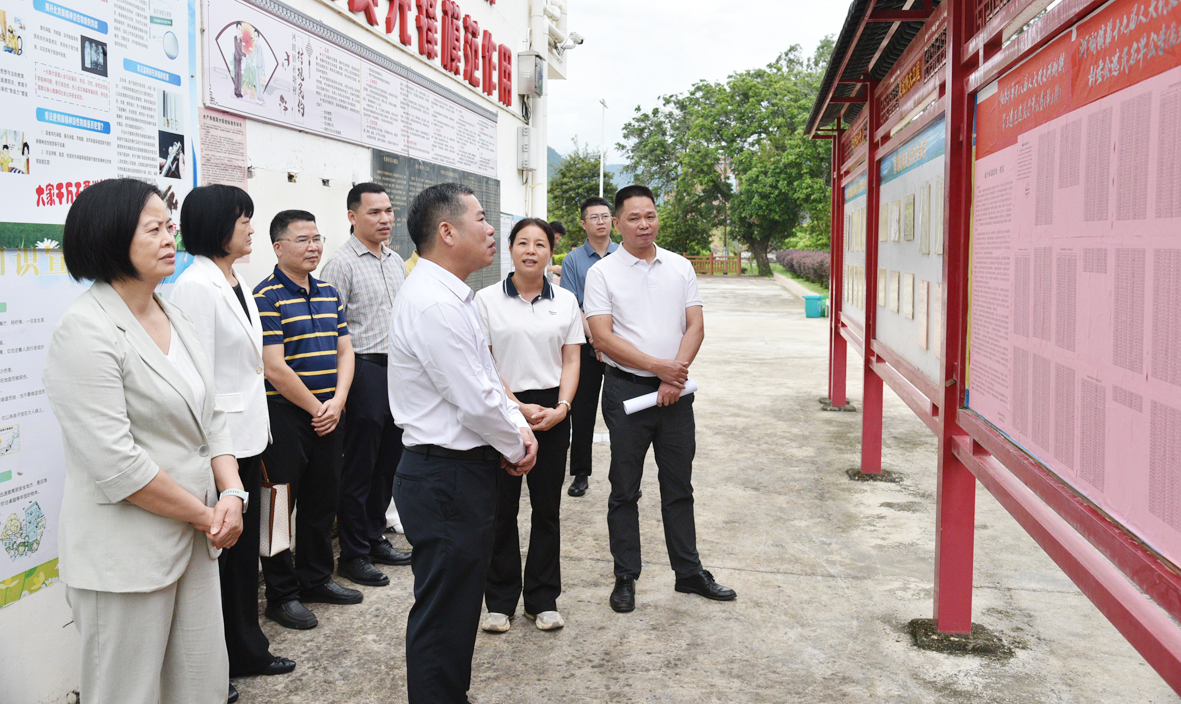李谦常带队开展市镇两级人大换届选举工作专题调研
