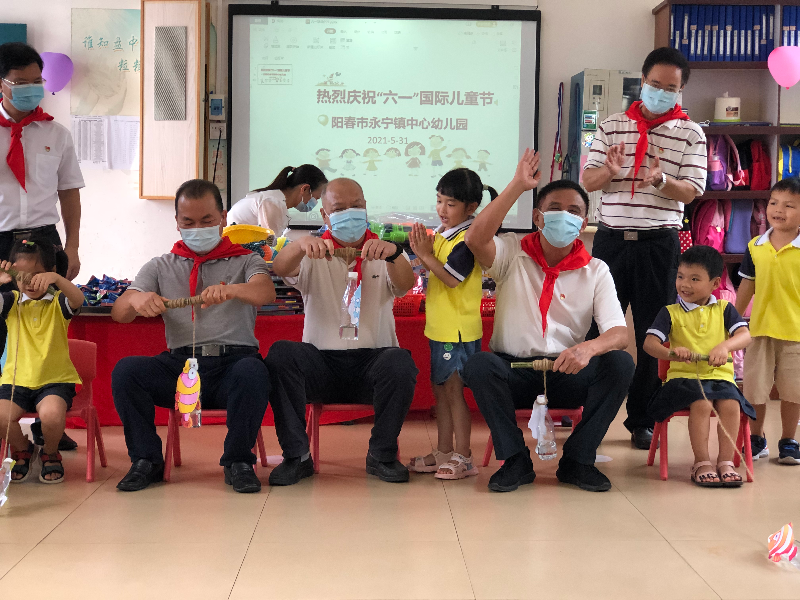 玩游戏.jpg